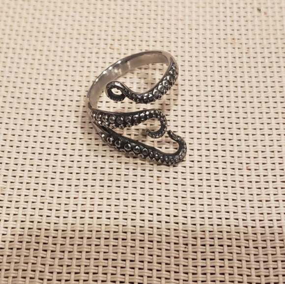 Octopus ring - Picture 2 of 2